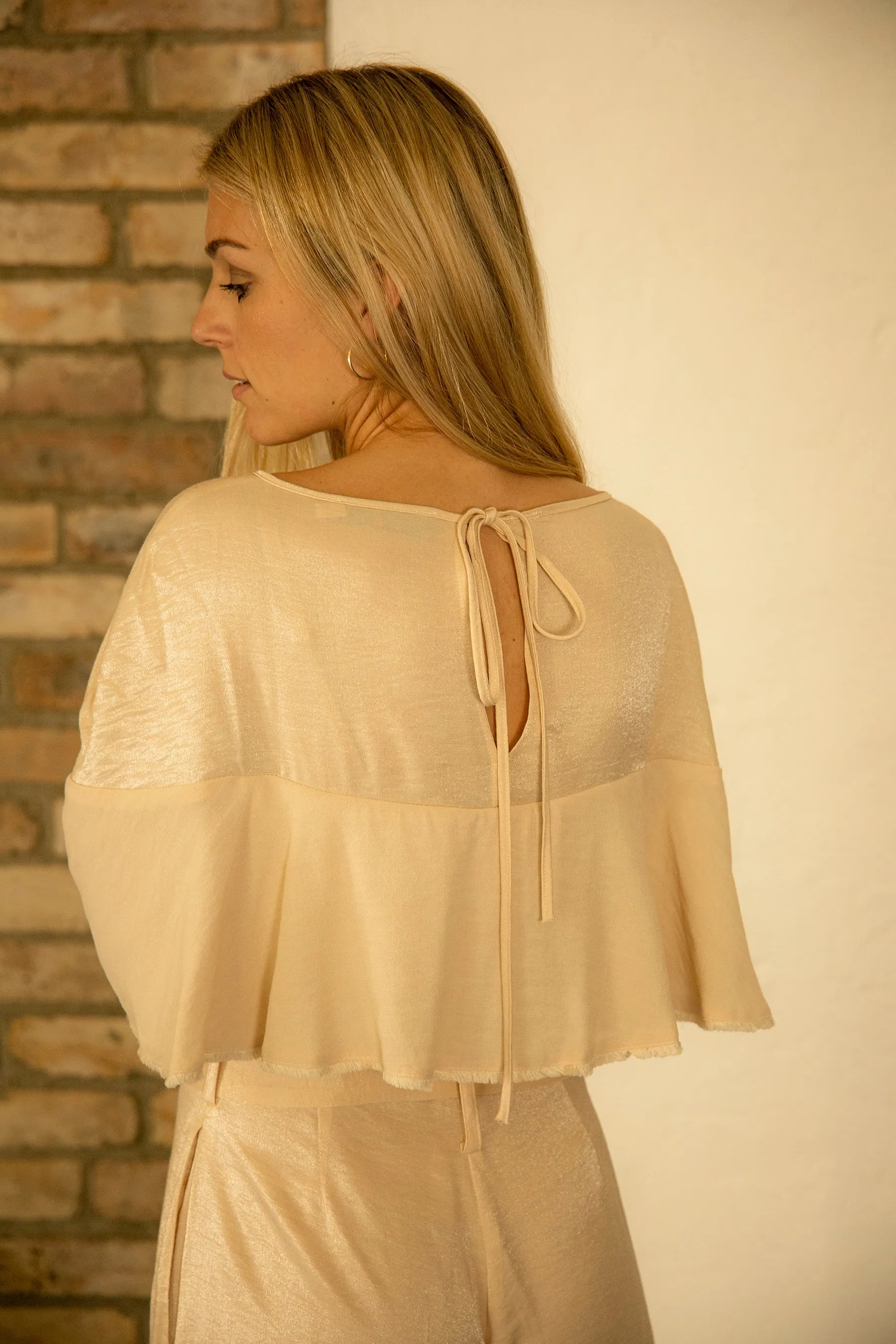 Marta Volant-Sleeve Plissee Jumpsuit